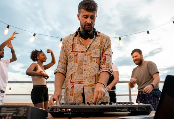 DJ Party